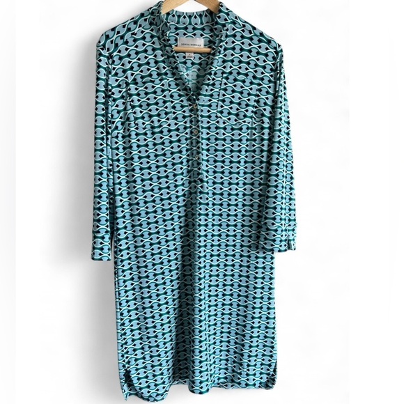 Donna Morgan Dresses & Skirts - Donna Morgan Blue Patterned Midi Shirt Dress Resort Wear‎ Swim Coverup Size 4